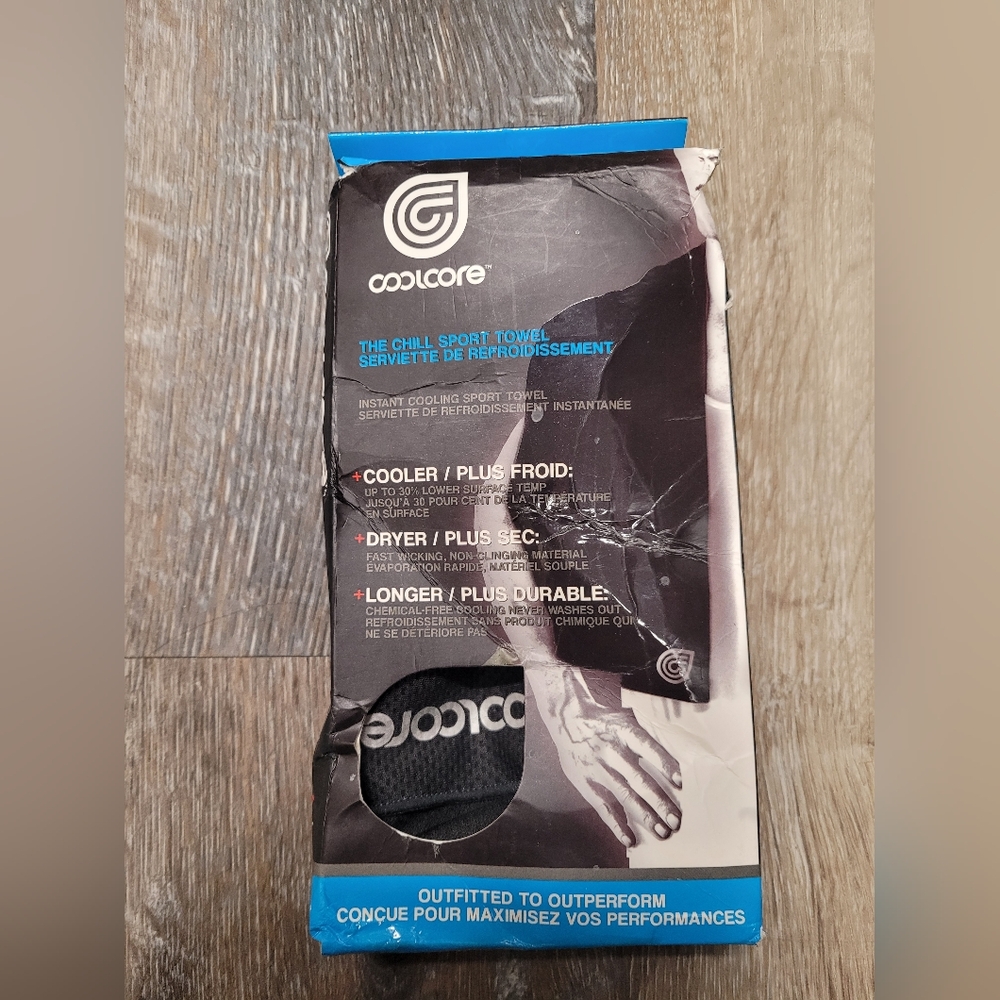 COOLCORE The Chill Sport Towel, Brand New in Box.